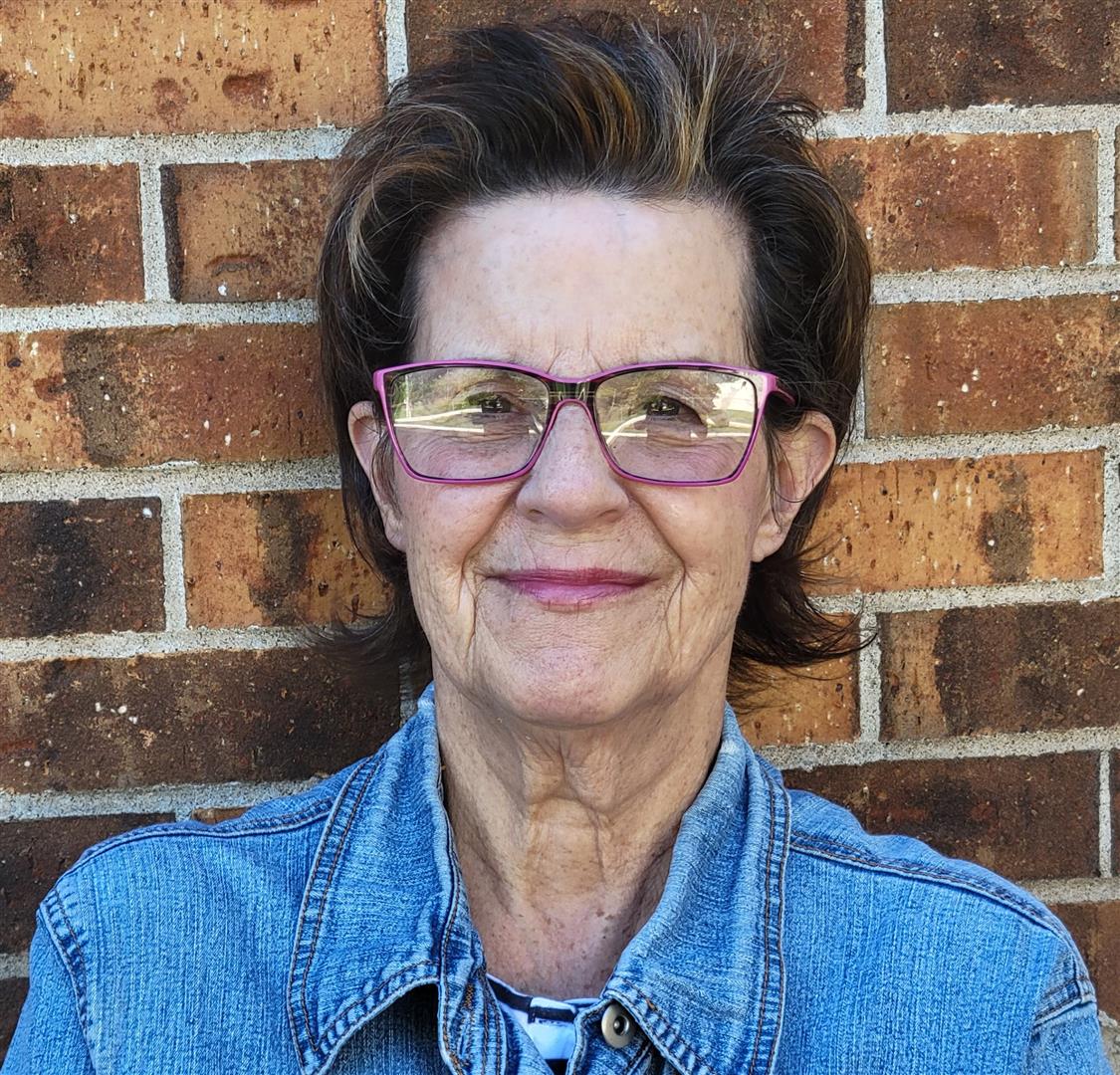 Sandy Klarkowski - Administrative Assistant | AutoPro Auto Service